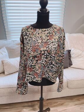 H& M Floral Cropped Long Sleeve Blouse Size XXL
